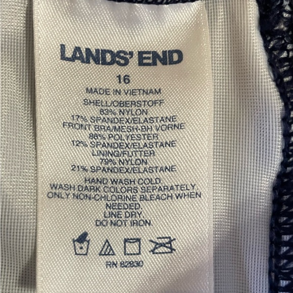 High neck swimsuit - Picture 2 of 5